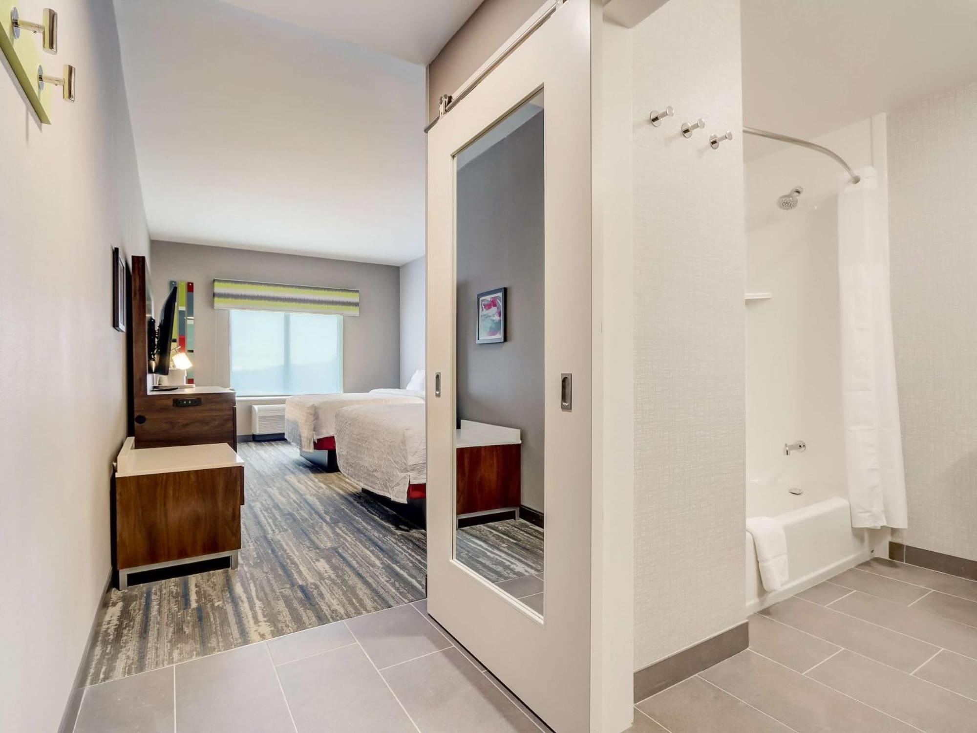 Hampton Inn & Suites Cincinnati Midtown Rookwood Exteriér fotografie