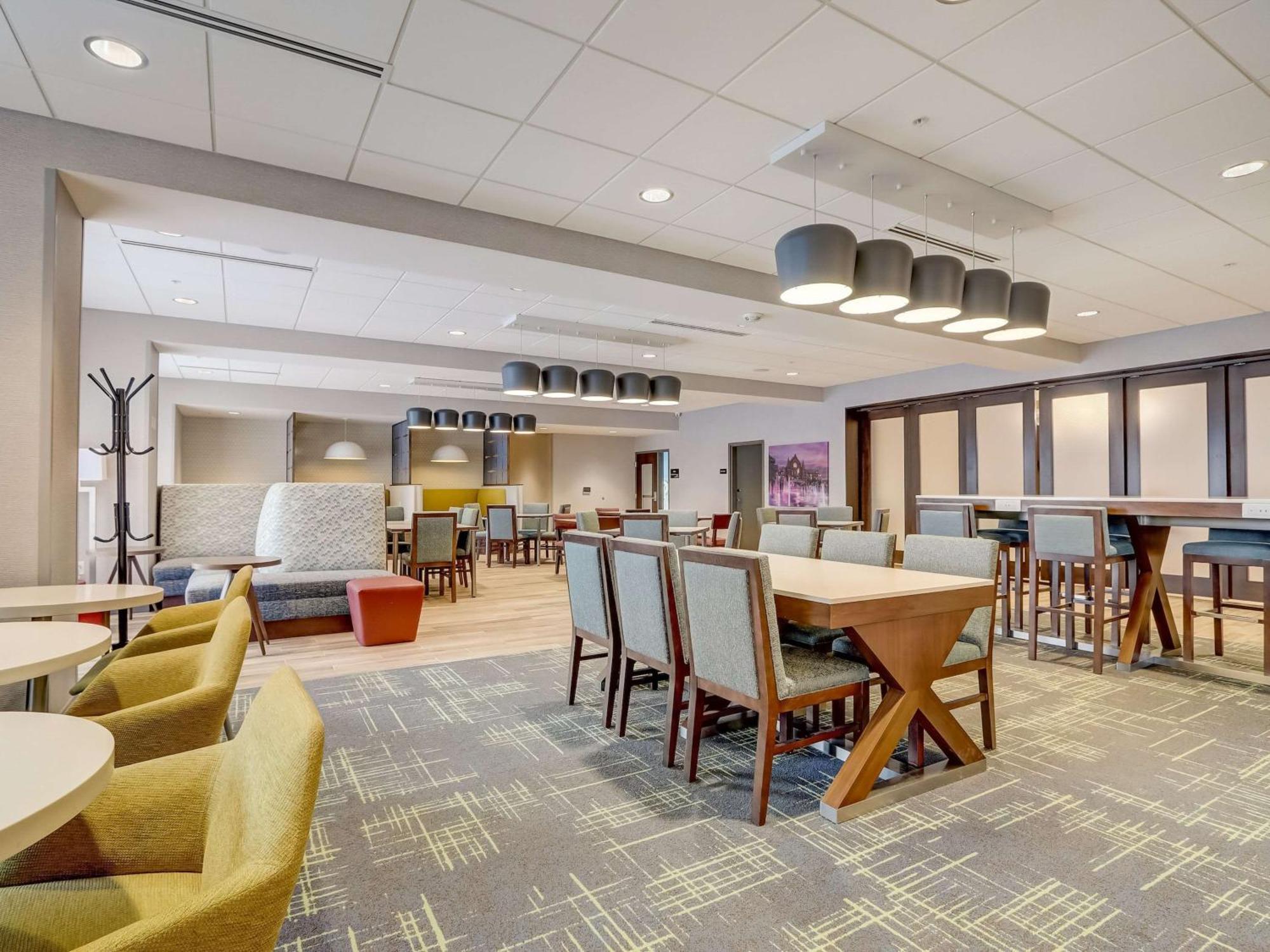 Hampton Inn & Suites Cincinnati Midtown Rookwood Exteriér fotografie